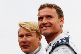 Легендарные гонщики снялись в ролике к 50-летию McLaren (ВИДЕО)