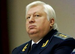 Сотрудники ГАИ преградили активистам подъезд к дому Пшонки
