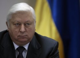 Участники Автомайдана пикетируют дом Виктора Пшонки
