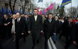 Оппозиция требует переделать бюджет