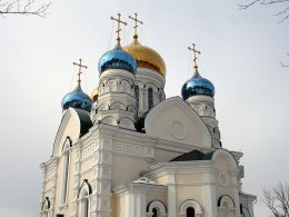Странная женщина сорвала службу