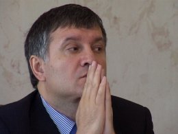 Аваков уверен, что в ближайшее время власть не пойдет на штурм Майдана