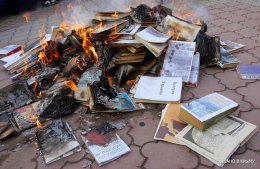 Представители русских общин провели антиукраинское факельное шествие в Крыму (ФОТО)