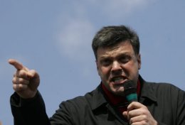 Олег Тягнибок пригрозил Януковичу тюрьмой