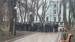 В Мариинском парке собираются "титушки" (ФОТО)