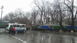 В Мариинском парке собираются "титушки" (ФОТО)