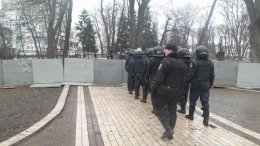 В Мариинском парке собираются "титушки" (ФОТО)