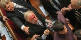 Регионалу разбили голову на заседании ВР