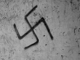 За восхваление фашистов можно "сесть" на два года