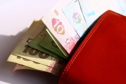 Украина - первая... с конца по росту зарплат