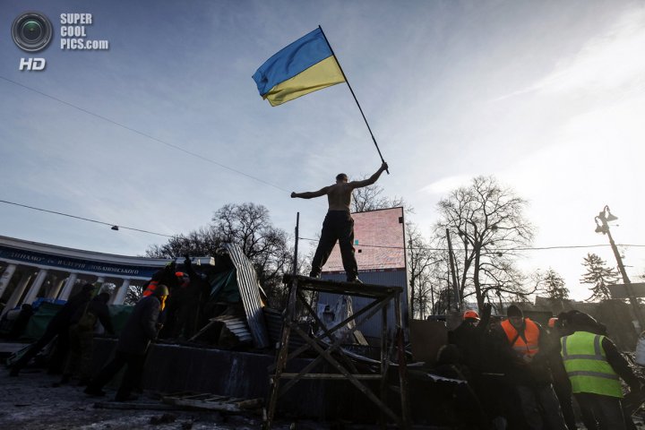 Кровавое Крещение. Хроника Евромайдана (ФОТО)