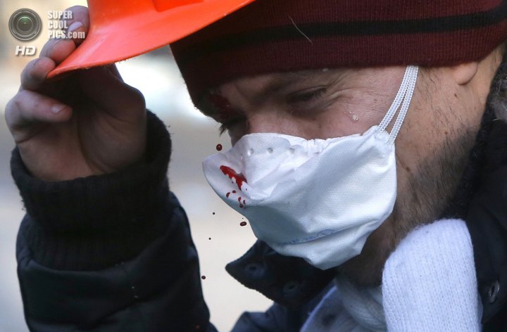 Кровавое Крещение. Хроника Евромайдана (ФОТО)