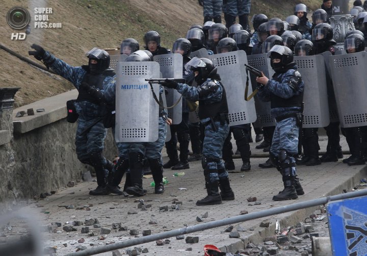 Кровавое Крещение. Хроника Евромайдана (ФОТО)