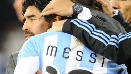 Марадона против Месси: кто лучший футболист? (ВИДЕО)