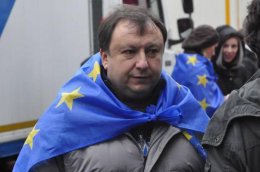 Николай Княжицкий: "Мы стоим на пороге гражданской войны и потери страны"