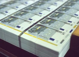 70 тысяч евро при помощи туннеля и игрушечных пистолетов