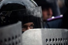 В правительственном квартале силовики возвели свои баррикады (ФОТО)