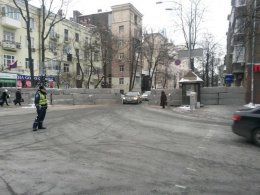 В правительственном квартале силовики возвели свои баррикады (ФОТО)