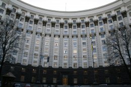 Эксперт считает, что рано или поздно оппозиция и власть будут вынуждены вести диалог