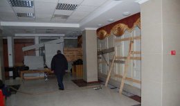 Опасаясь штурма, сотрудники Николаевской ОГА забивают окна досками (ФОТО)
