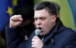 Выступление Виталия Кличка и Олега Тягнибока на Евромайдане после принятия ВР закона об амнистии митингующих (ВИДЕО)