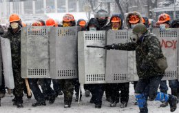 "Правый сектор" готов решать вопрос освобождения манифестантов любым способом