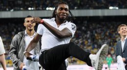 Мбокани вернется в Бельгию, если протесты в Киеве не прекратятся