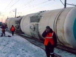 Продолжается ликвидация железнодорожной аварии в Донецкой области