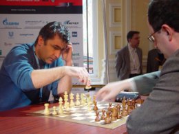 Украинский шахматист продолжает лидировать