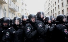 Милиция усилила охрану правительственного квартала