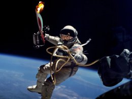 Через тернии... в Сочи. Мир вспоминает нелегкий путь олимпийского огня (ВИДЕО)