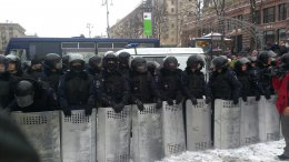 Протестующие сообщают о повышении активности силовиков на ул. Грушевского (ФОТО)