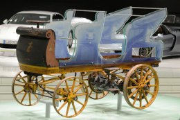 В Австрии представили первый автомобиль Porsche (ФОТО)