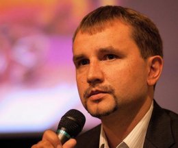 Историк рассказал, кому выгодно кровопролитие в Украине