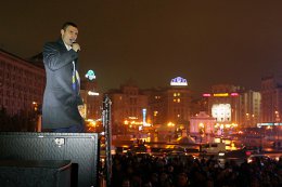 Кличко пригласил Януковича на Майдан