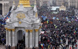 В Киеве на Майдане Независимости проходит 10-е народное вече (ВИДЕО)