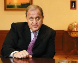 В троллейбусах Крыма крутят ролик об "оранжевом перевороте" (ВИДЕО)