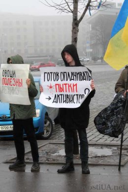 Харьковчан просят не кормить Партию Регионов (ФОТО)