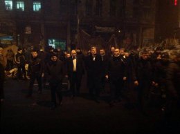 Сегодня ночью Штефан Фюле посетил Майдан и пообщался с оппозицией (ФОТО)