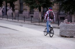 В Донецке тестируют велодорожки В Донецке тестируют велодорожки