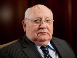 Михаил Горбачев: "Неужели украинцы сами не могут собраться и выяснить, в чем суть вопросов"