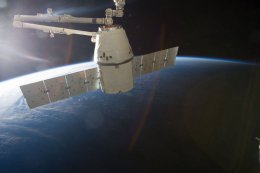 SpaceX запланировала на март третью миссию по доставке грузов на МКС