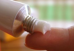 Американцы разработали крем, который обеспечивает защиту от ВИЧ