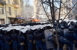 Политолог предположил, что ожидает Украину в случае применения силы с обоих сторон