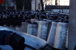 Жуткие последствия вчерашней атаки "Беркута" и ВВ (ВИДЕО)