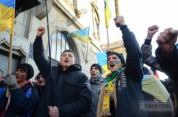 В Киев прибыли восемь автобусов львовских активистов