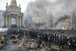 Политолог считает, что вчерашние выстрелы, сорвавшие перемирие, выгодны третьей силе