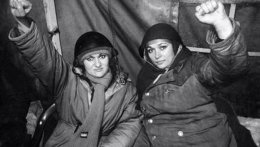 Первая независимая женская сотня обратилась персонально к каждому депутату (ВИДЕО)