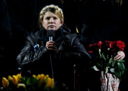 Митингующие попросили Тимошенко помнить, кто сделал эту революцию (ВИДЕО)