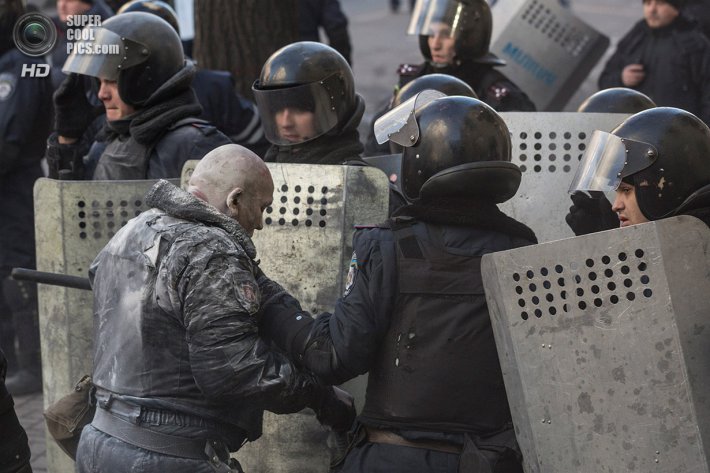 Кровавый вторник. Хроника Евромайдана (ФОТО)